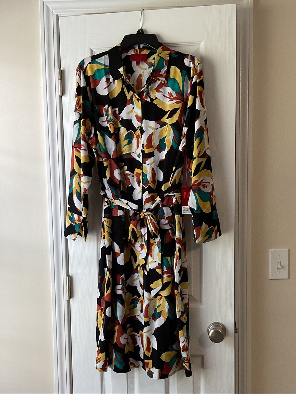 Jennifer Lopez Black Long-Sleeve Floral Shirt Dress